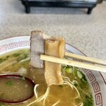 鹿児島ラーメン 真琴 - チャーシュー メンマ