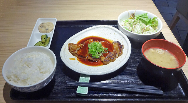 Umeda Korean to Nishoku Nabe Kanna photo 5