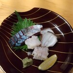 肴と鮨 津作 - 刺身三種（鯖・蛸・伝介穴子湯引き）