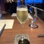 ワカヌイ グリル ダイニング バー 東京 - 