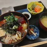 Kaifuutei - 海鮮丼ランチ（平日限定）