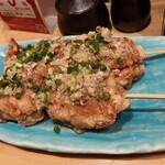 丸鶏料理と濃厚水炊き鍋 鳥肌 - 