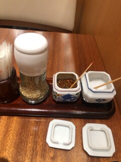 Nagaoka Kojimaya - テーブルの薬味