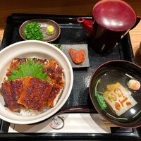 うなぎ家 しば福や - まぶしば丼