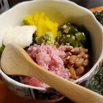 喰い呑み処 一徳家 - いっとくや風ネギトロばくだん①