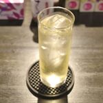 Ba San Daime - ファーストドリンクは「梅酒(ソーダ割り)」700円をごくり！