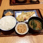 Donabe Dakigohan Nakayoshi - 鯖青唐味噌定食の方