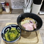 徳島ヌードル ぱどる - 鰹昆布水の塩つけ麺