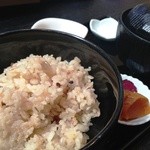 コメもこだわってますな！漬けもんもめっさうまかった！