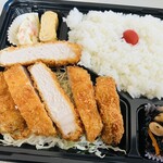 弁当・軽食 花 - とんかつ弁当　５００円