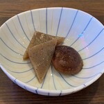 レストラン シン - お母さんの煮物、サービス