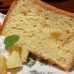 ふたば珈琲 - パインシフォンケーキのアップ