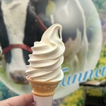Oracche - 生乳仕立てのソフトクリーム450円