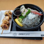 淡路島タコステ - 料理写真:生しらす丼＆タコ天串