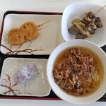 Tamoya - 牛肉中華そば＆レンコン天＆牛スジ＆おにぎり