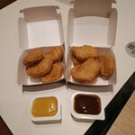 マクドナルド - ポテナゲ大(チキンマックナゲット10ピース、マスタードソース、バーベキューソース)