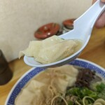 純とんこつ無双 - 何故か無双のワンタンの皮が、僕は好きです。