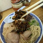 純とんこつ無双 - 結構、辛いです。