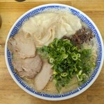 Jun Tonkotsu Musou - ワンタン麺大盛　ネギ多め　950円