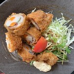 新和食 馳 - 梅しそロールカツ　付けダレも美味しい。