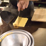 鉄板焼 とらのこ - 鉄板焼きのライブ感が楽しめるカウンターはいいですね