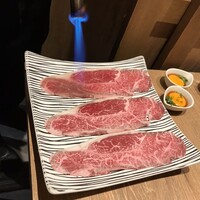 個室焼肉匠 - 驚愕の炙りユッケ