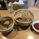 めん業一筋 善龍 - 辛つけ麺（肉トッピング）