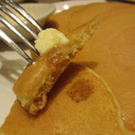 オリジナルパンケーキハウス - バターミルクパンケーキ　カット