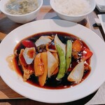 中国料理イシダ - 選べるランチ　国産肩ロース角煮の黒酢酢豚