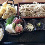 Oohina Ta Kantorikurabu Resutoran - 蕎麦と天麩羅と海鮮のセット（食事付+¥440-）