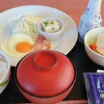 デニーズ - ベーコンエッグ定食550円