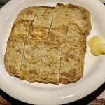 お好み焼き 鉄ちゃん - 店主の実家から送って来たというさつま揚げ　大判で厚みもあり大変美味しい