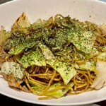 お好み焼き 鉄ちゃん - 豚肉とキャベツだけなのにベラボウに美味しい焼きそば