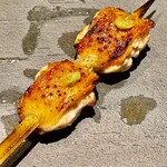 とり茶太郎 - 比内地鶏の肩（振袖）山葵が効いてます