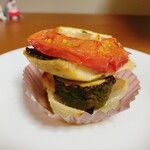 キッチュデデリ - 鯖のハーブロースト 初夏野菜のロースト添え