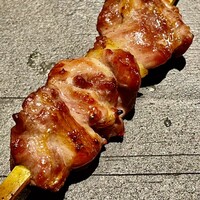 とり茶太郎 - 山形地鶏のあか　確かに赤く見えるｗ