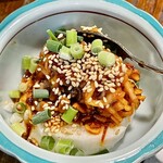 お好み焼き 鉄ちゃん - キムチ豆腐　こういうちょっとしたものが美味しいんです