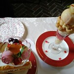 カフェRosa薔薇館 - フルーツたっぷり薔薇のプリンアラモード、桃のローズパフェ