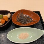 Ukifune - わがまま行って特別に塩昆布出してもらってた。白身やマグロにつけて食べかった(-｡-;