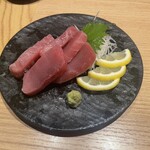 東北うまいもん郷土料理個室居酒屋 奥羽本荘 - マグロの刺身