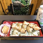 Nihon Ichi - 塩焼鳥弁当で秋田杉クラフトジンをゴクゴク！