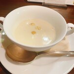 ビストロ アン ファミーユ - +¥100のスープ（7/23〜とうもろこしと豆乳の冷製スープ）