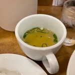 南海飯店 - かたい焼ソバのスープ