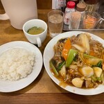 南海飯店 - かたい焼ソバ＋ライス