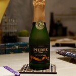 鮨 四心 - スパークリングノンアルコール フランス産シャルドネとザクロのシロップをブレンド。