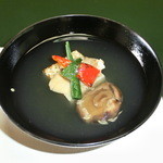 割烹旅館 若松 - 椀物　：　茄子のしんじょ　ふんわりして美味でした。