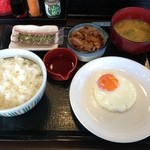 Nakau - 牛小鉢朝定食¥280