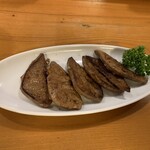 台湾料理 聞香 - 裏メニューの牛レバー