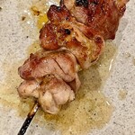 焼鳥 せきね - メニューには載っていませんがあかを焼いてくれました