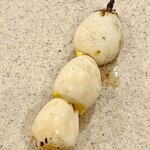 焼鳥 せきね - 鶉玉です　かなり攻めた火入れです